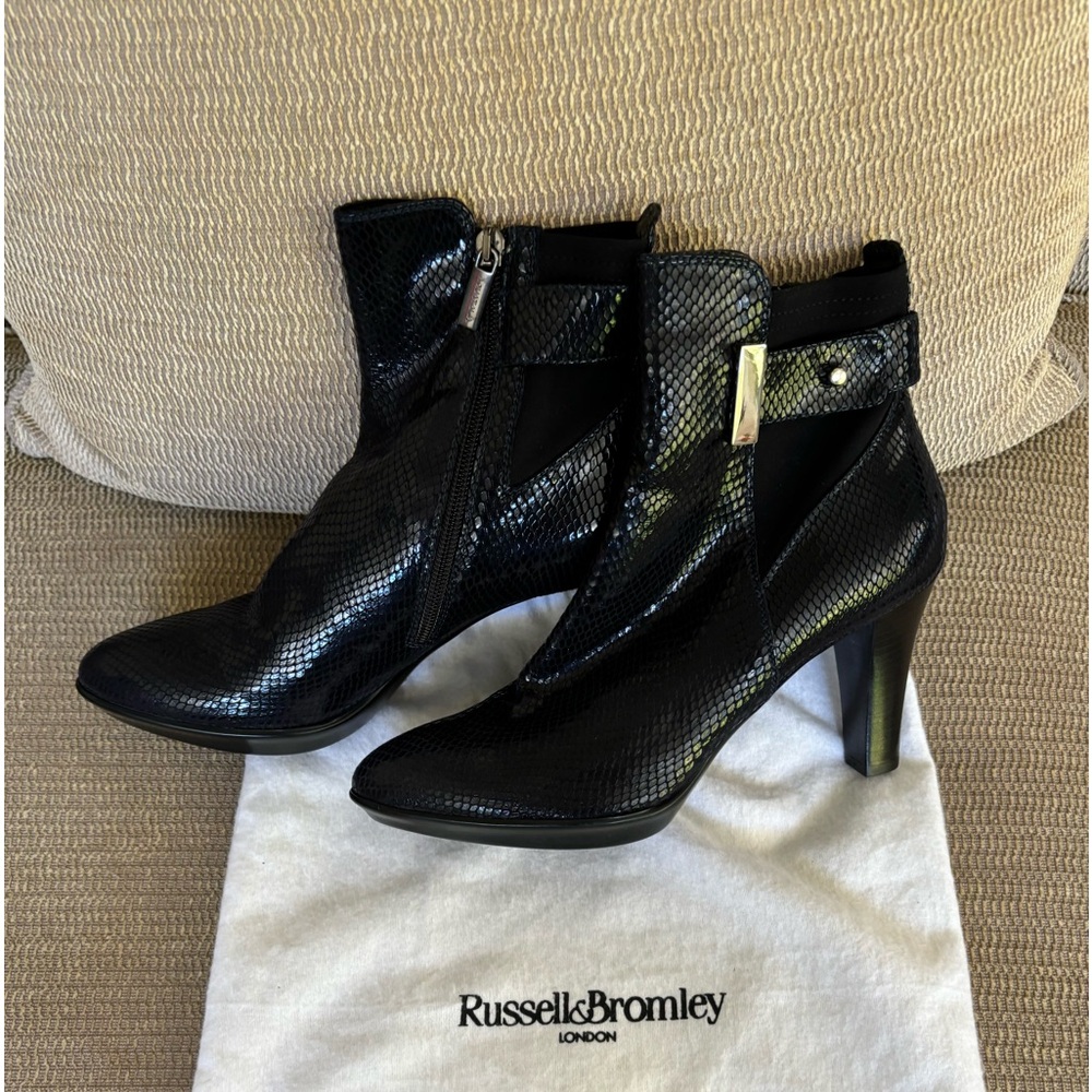 Aquatalia for Russell & Bromley London Booties Midnight Blue EU38.5
